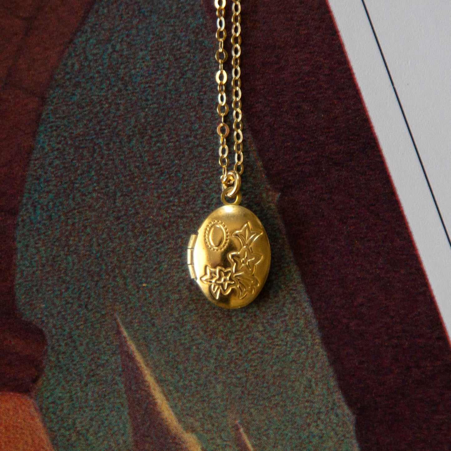 Vintage Mini Oval Locket Necklace