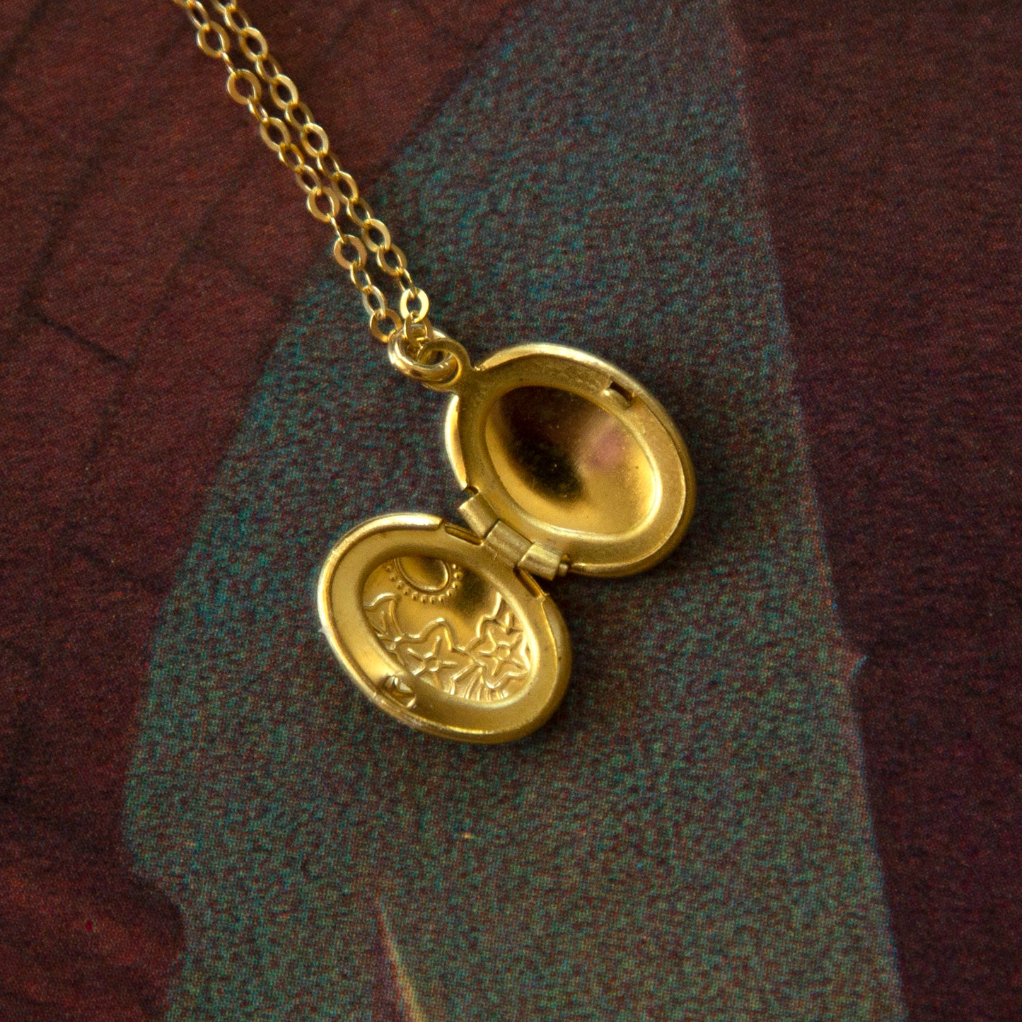Vintage Mini Oval Locket Necklace