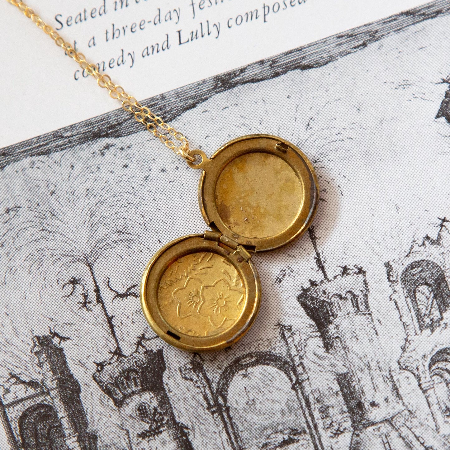 Vintage Large Round Locket Necklace