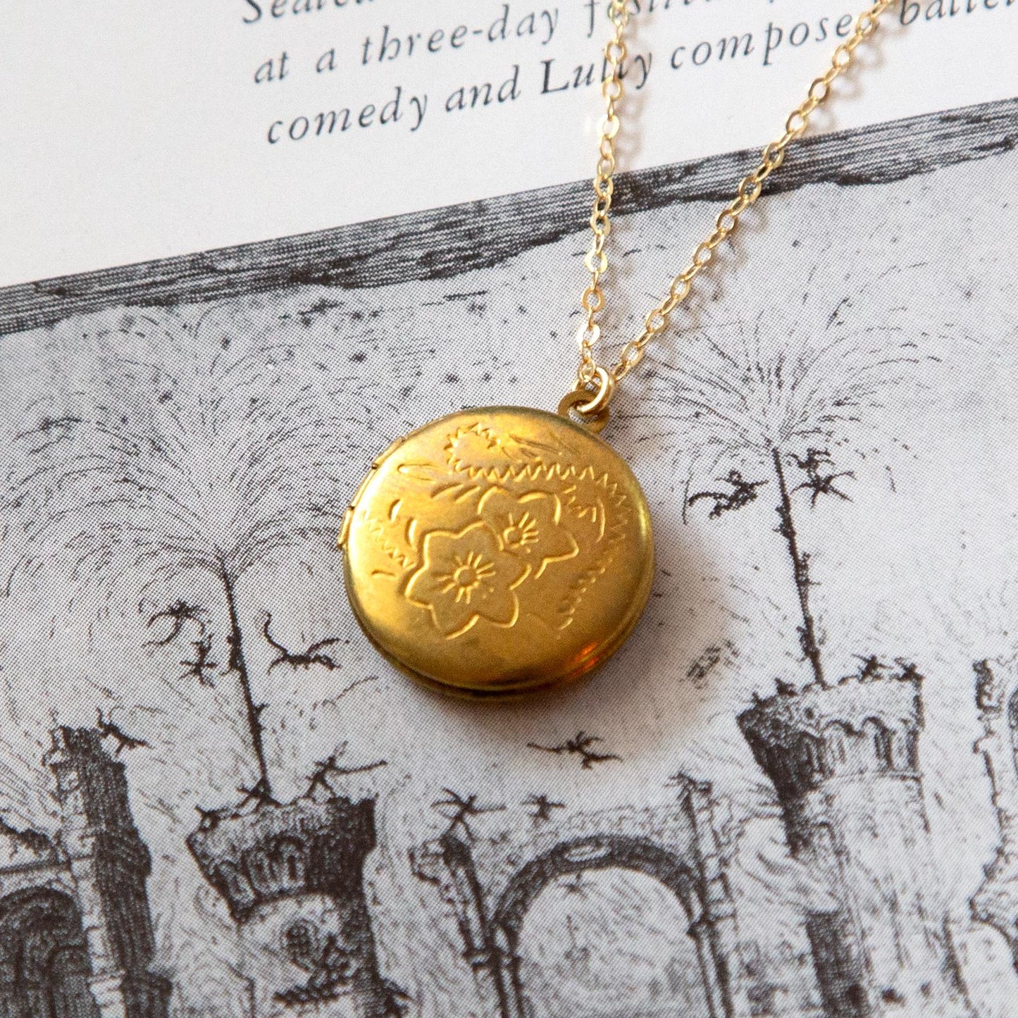 Vintage Large Round Locket Necklace