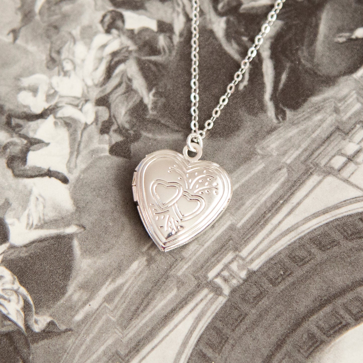 Vintage Silver Heart Locket Necklace