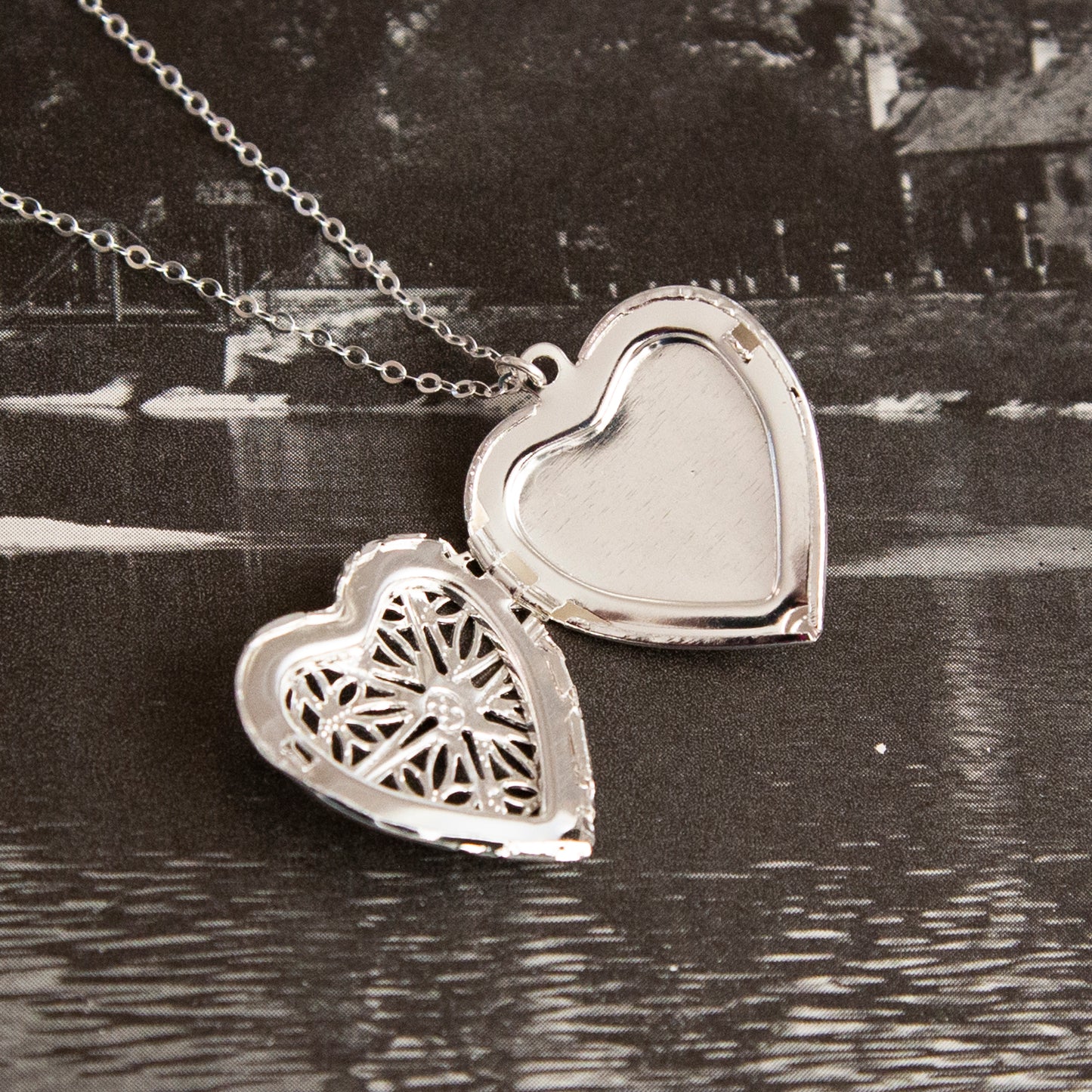 Vintage Silver Filigree Heart Locket Necklace