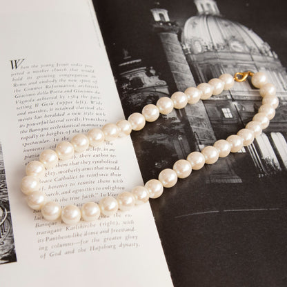Vintage Chunky Pearl Necklace
